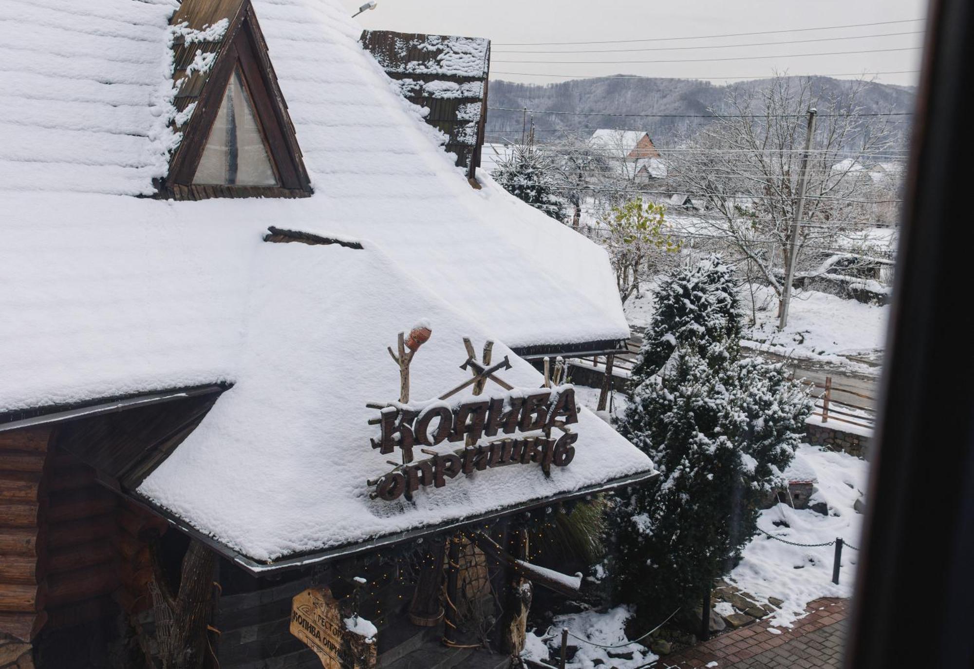 Hotel Kolyba Opryshkiv Nizhneye Selishche Exterior foto