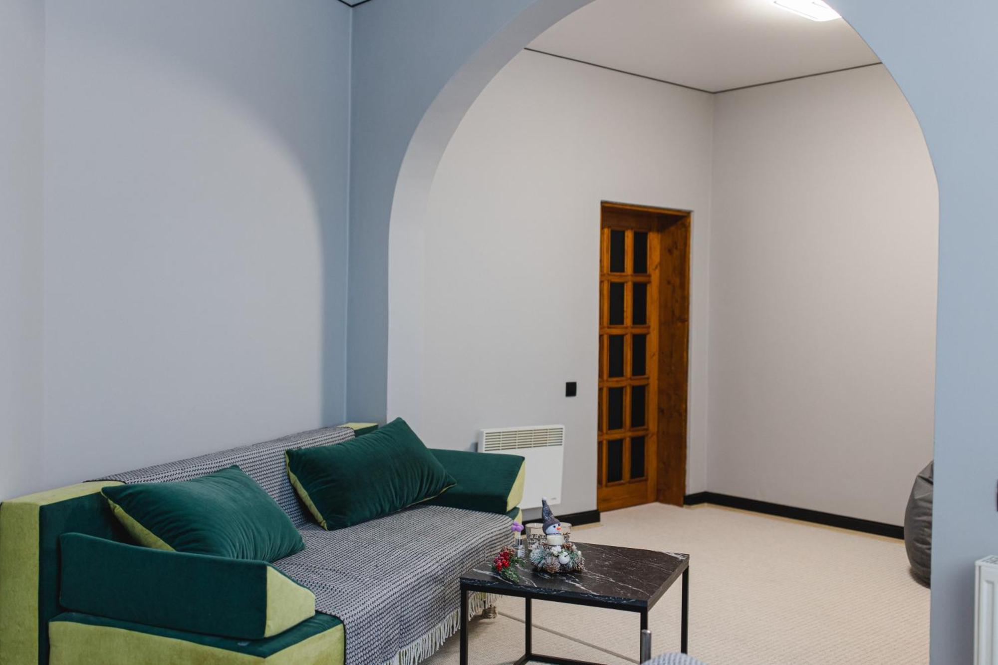 Hotel Kolyba Opryshkiv Nizhneye Selishche Habitación foto
